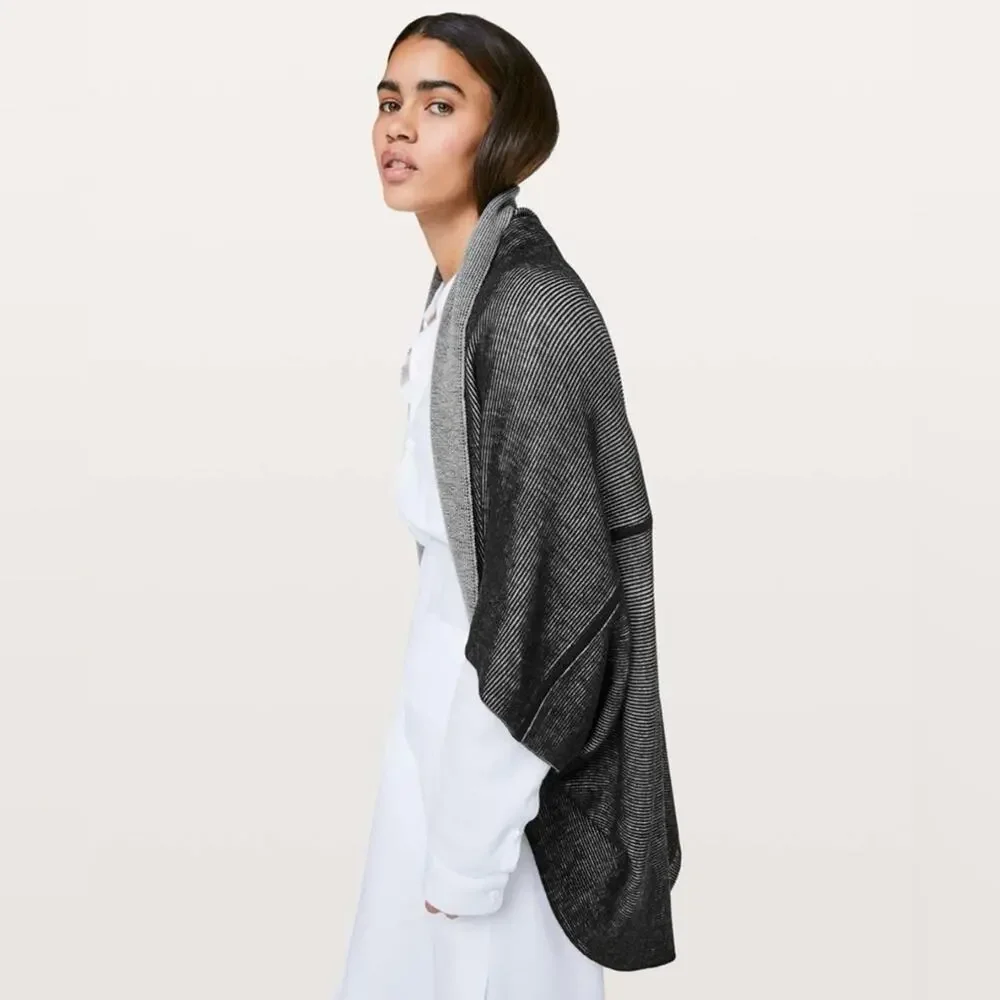 Lululemon Exaltation Wrap Merino Wool Black/Silver Ice - Yoga Gym Travel Commute
